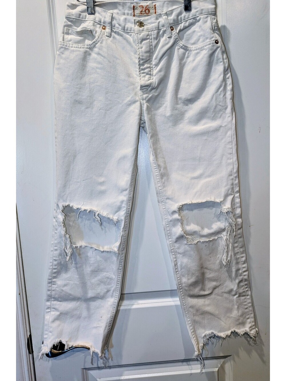 Free People We The Free White Distressed Ripped Jeans 26